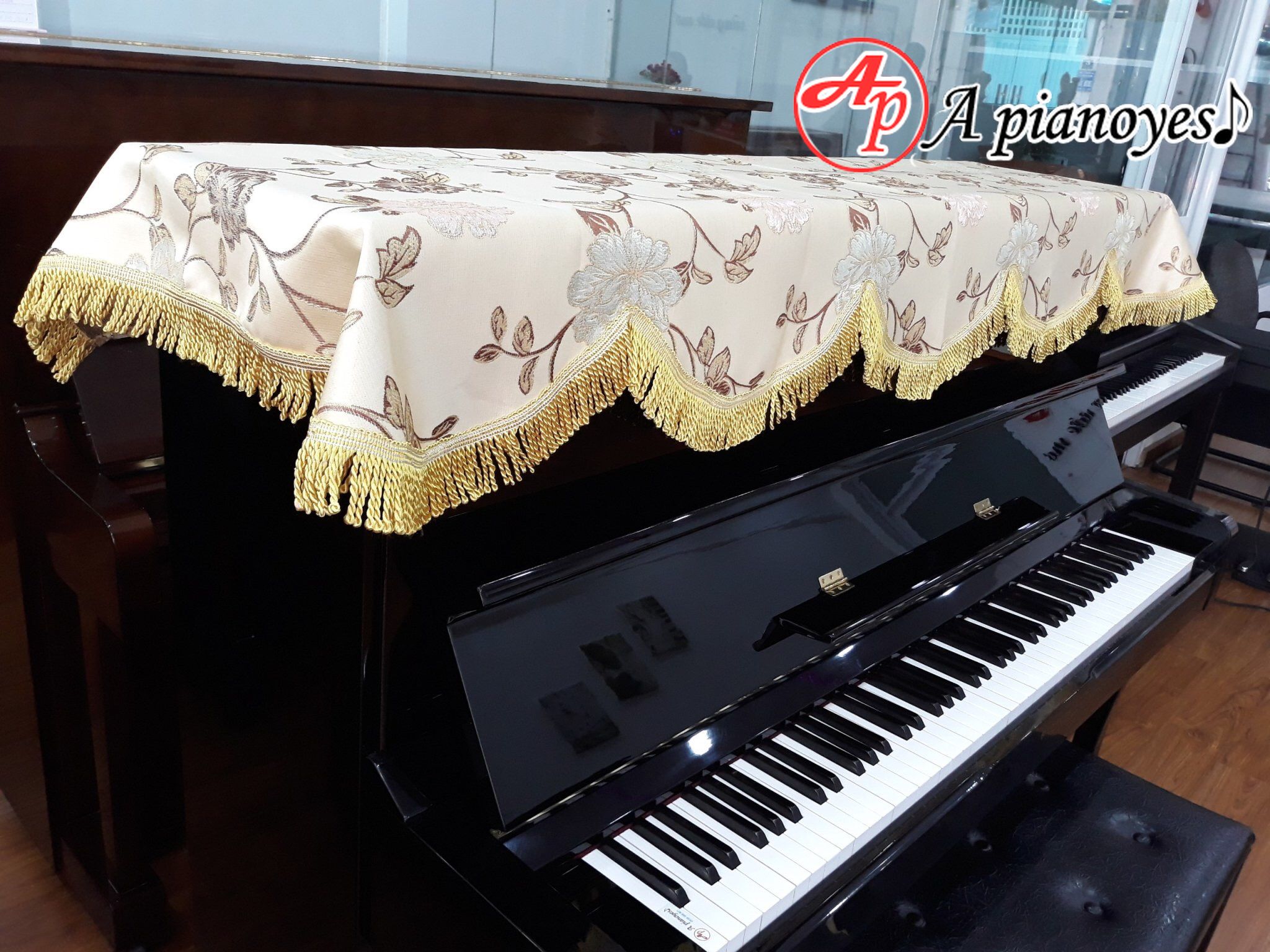 khan-phu-piano Khăn phủ Upright Piano