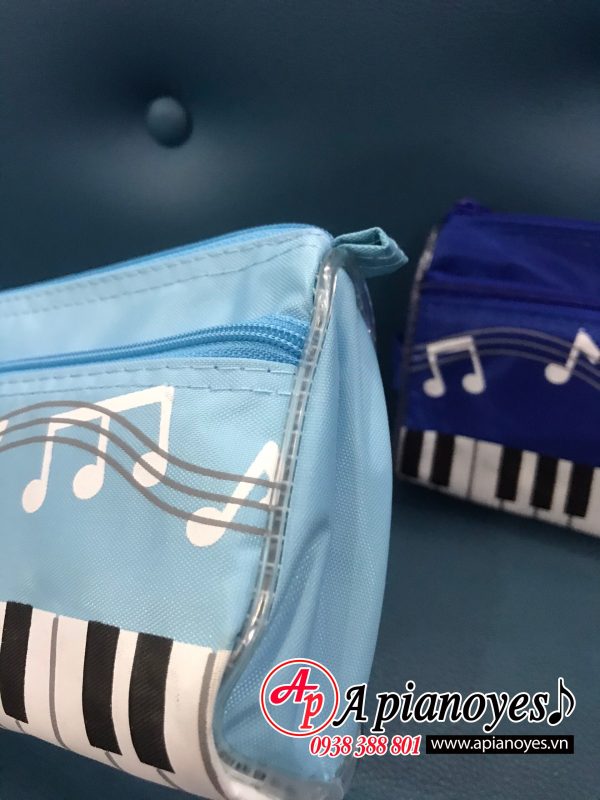 túi xách và hộp bút âm nhạc
