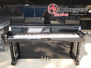 Đàn piano YAMAHA UX30A