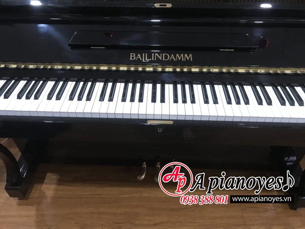 Piano Ballindamm B130