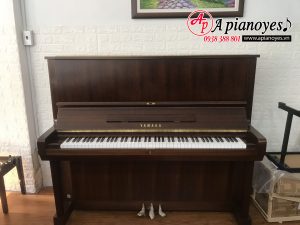 YAMAHA U5B