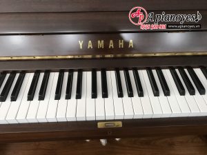 YAMAHA U5B